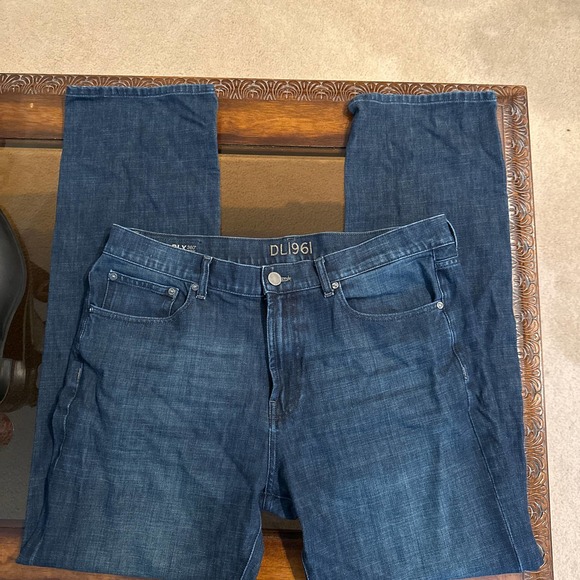 Mens DL 1961 Vince Straight Leg JeansSize 38X34